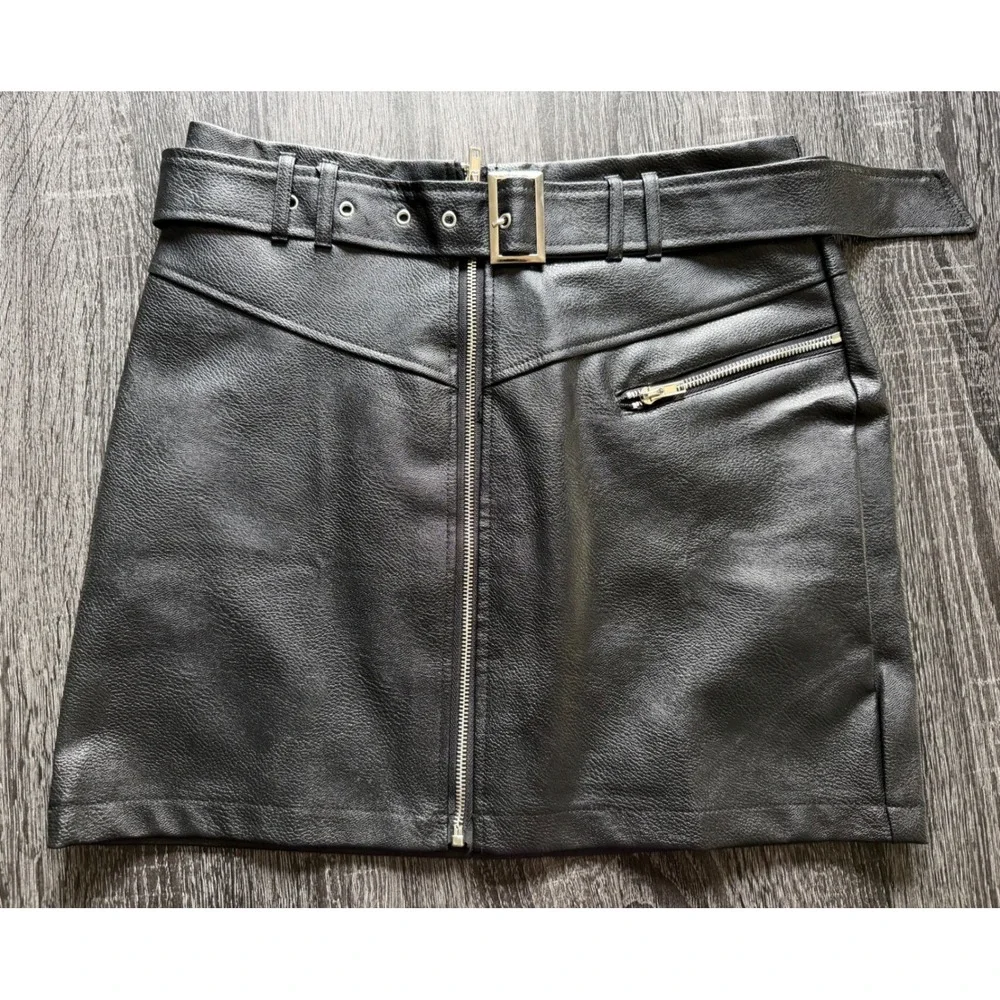 Missguided Faux Leather Belted Mini Skirt Moto Biker Edgy Goth Punk Black US 8